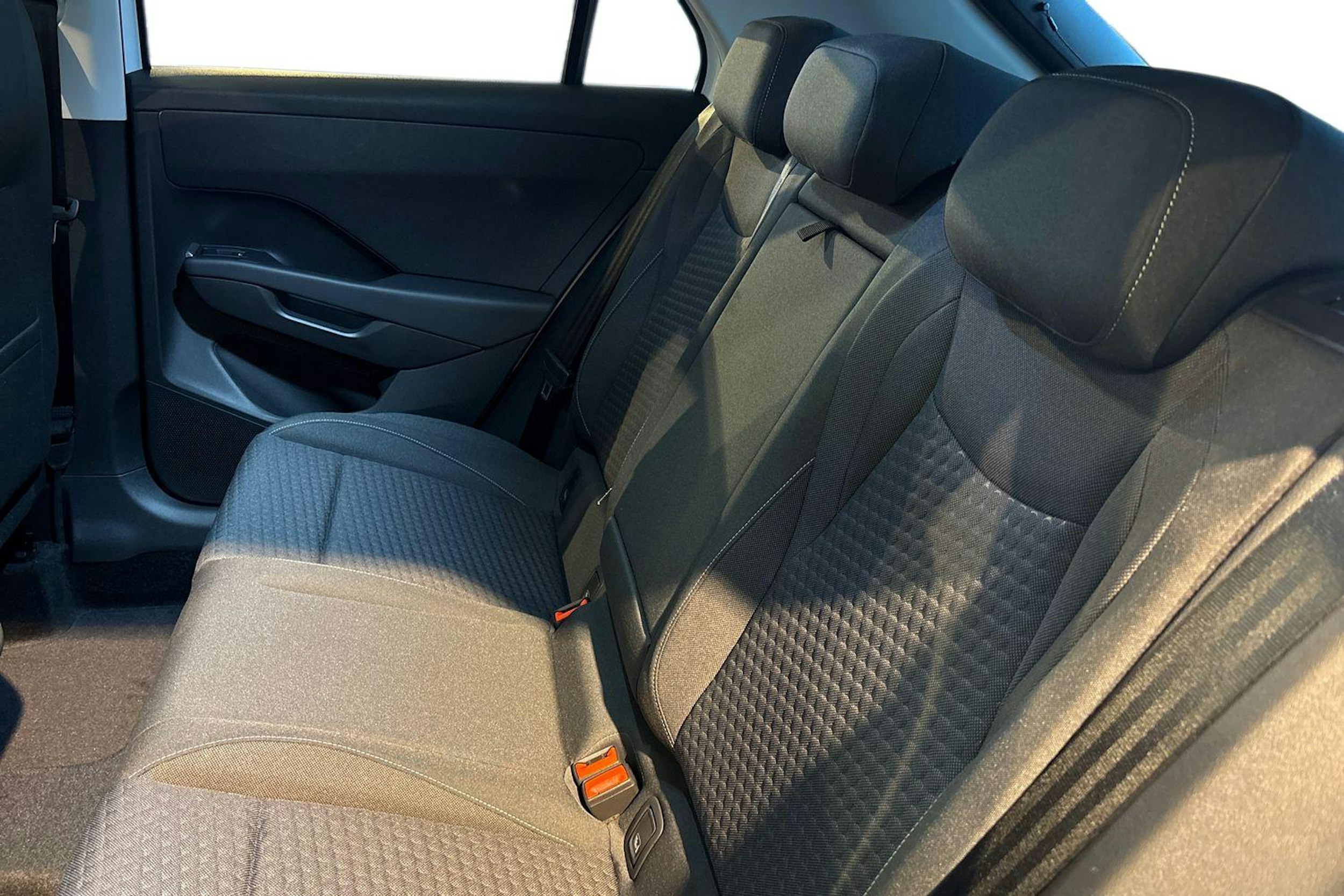 valkoinen Volkswagen T-Roc 2026 kuva 8.