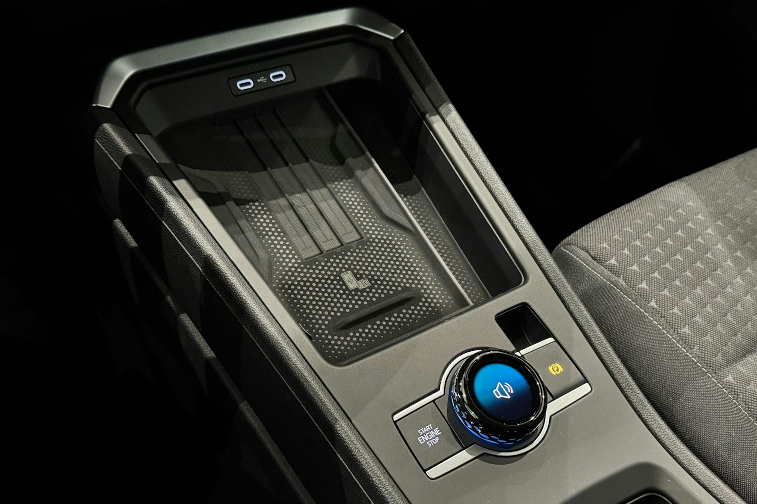 valkoinen Volkswagen T-Roc 2026 kuva 24.