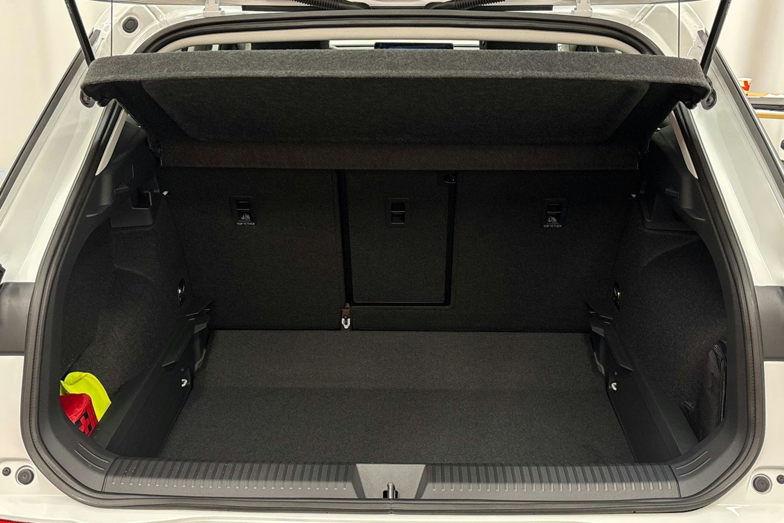 valkoinen Volkswagen T-Roc 2026 kuva 21.