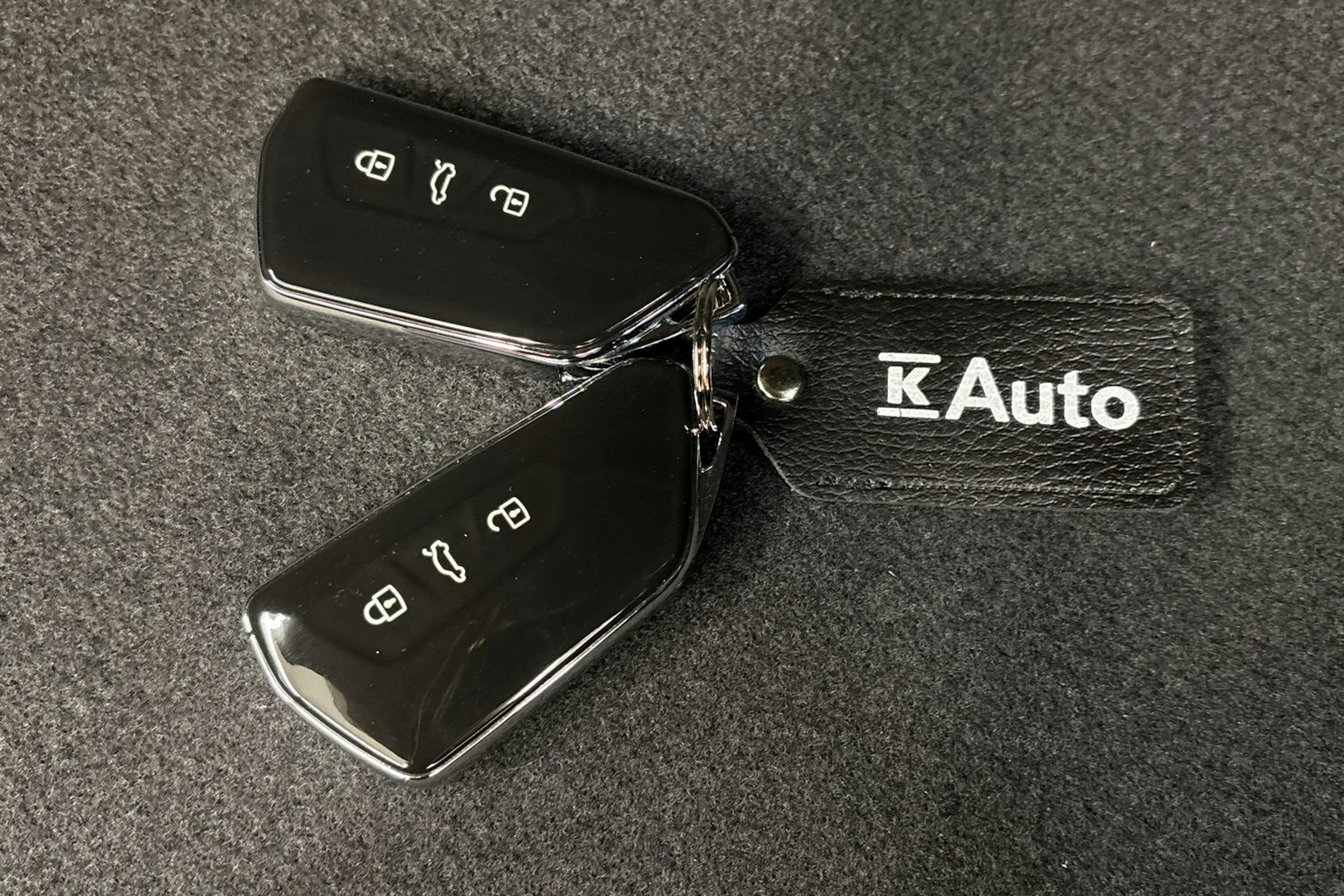 valkoinen Volkswagen T-Roc 2026 kuva 22.