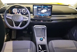 keltainen Volkswagen T-Roc 2026 kuva 7.