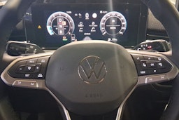 keltainen Volkswagen T-Roc 2026 kuva 12.