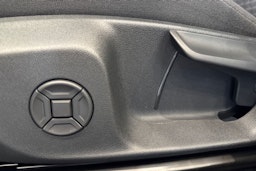 musta Volkswagen T-Roc 2026 kuva 15.