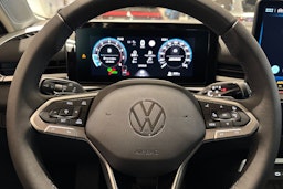 musta Volkswagen T-Roc 2026 kuva 11.