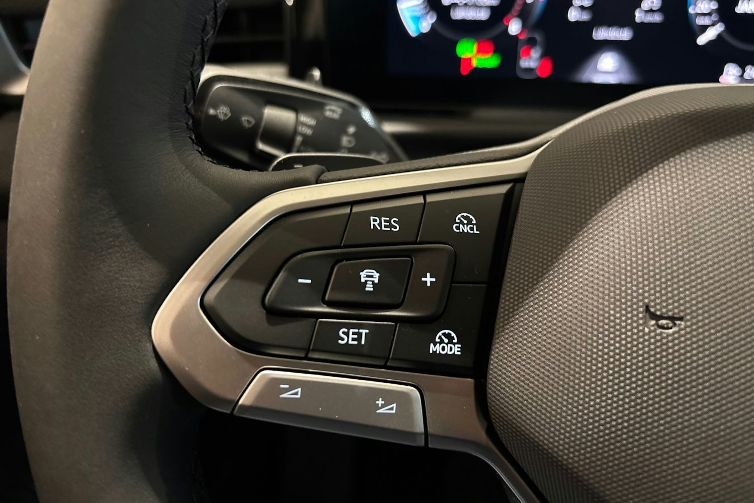 musta Volkswagen T-Roc 2026 kuva 13.