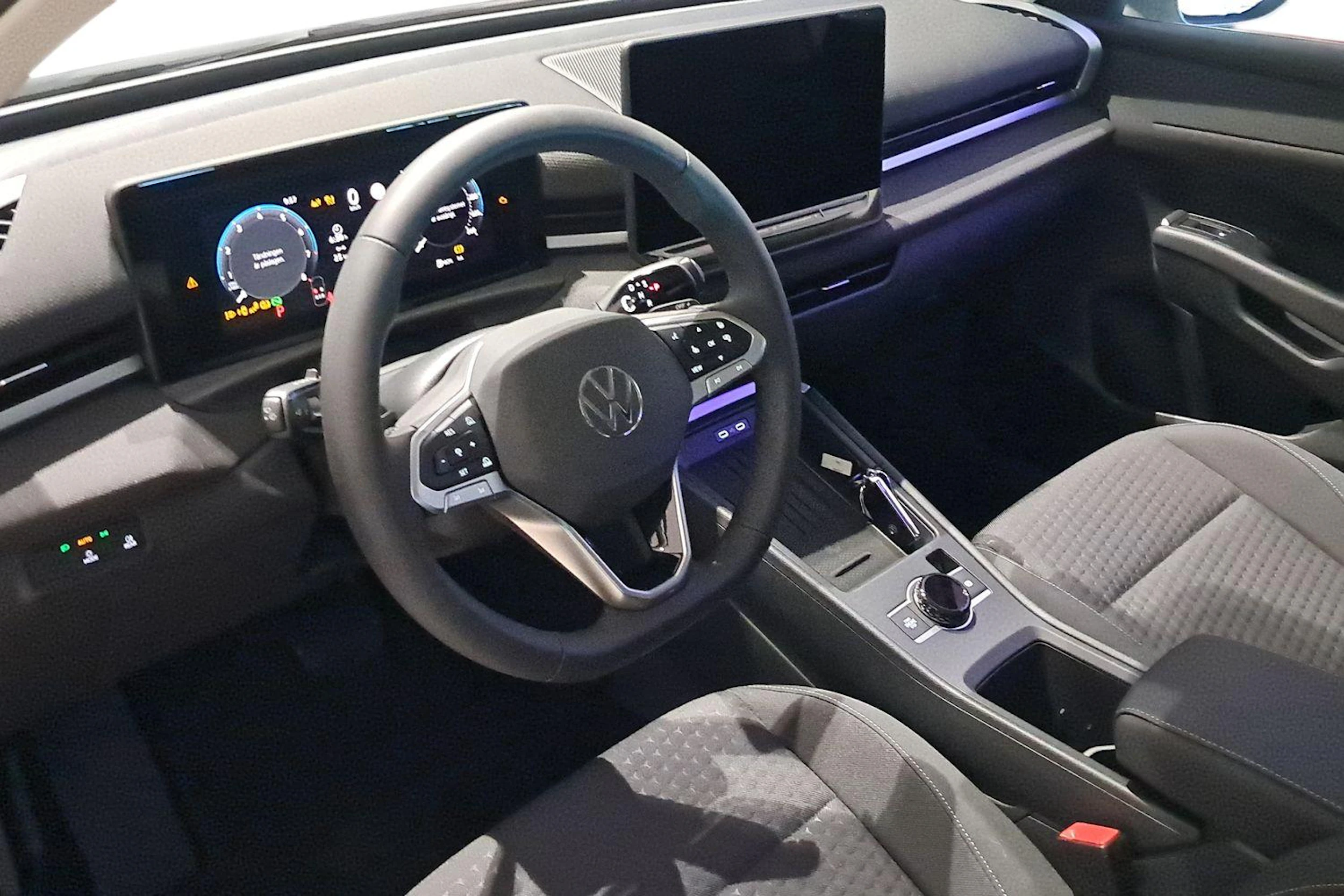 valkoinen Volkswagen T-Roc 2026 kuva 6.