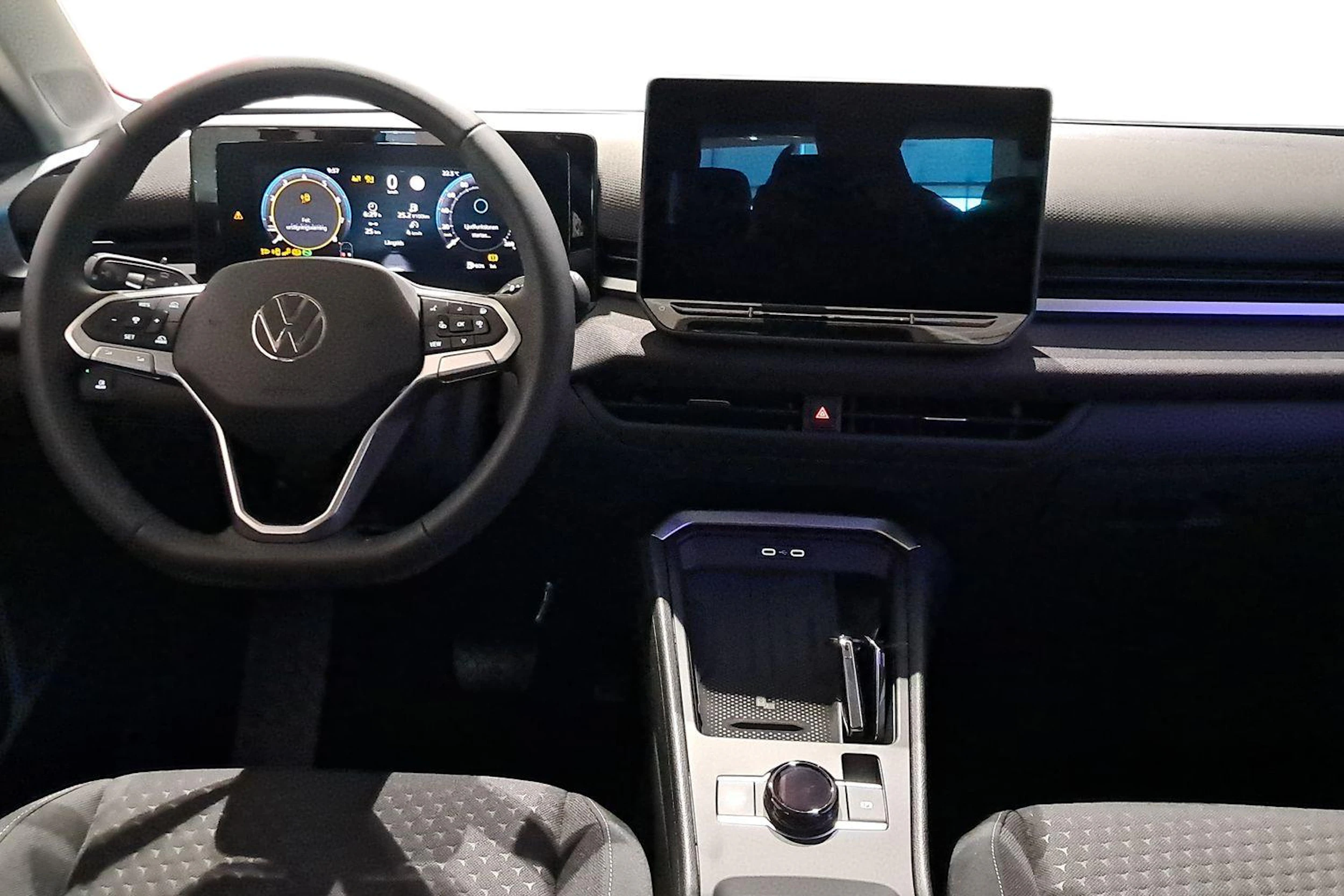 valkoinen Volkswagen T-Roc 2026 kuva 7.