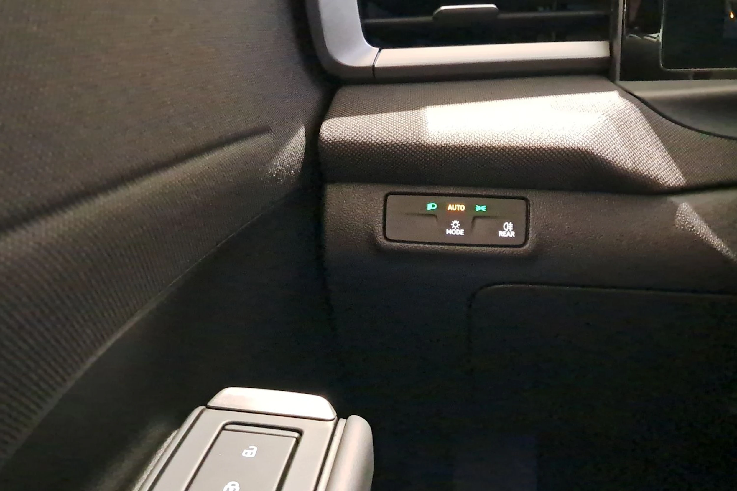 valkoinen Volkswagen T-Roc 2026 kuva 15.