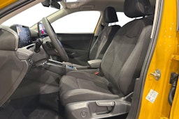 keltainen Volkswagen T-Roc 2026 kuva 8.