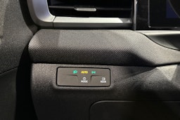 keltainen Volkswagen T-Roc 2026 kuva 17.