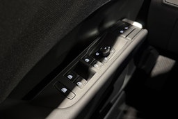 keltainen Volkswagen T-Roc 2026 kuva 18.