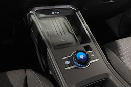 keltainen Volkswagen T-Roc 2026 kuva 19.