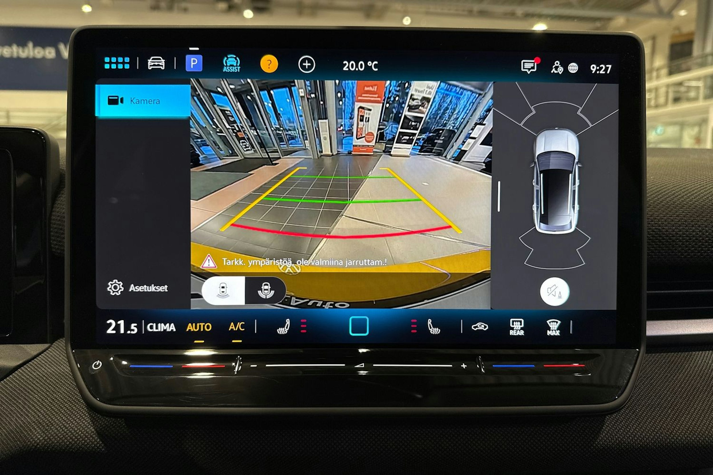 keltainen Volkswagen T-Roc 2026 kuva 21.