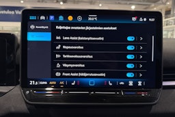 keltainen Volkswagen T-Roc 2026 kuva 22.