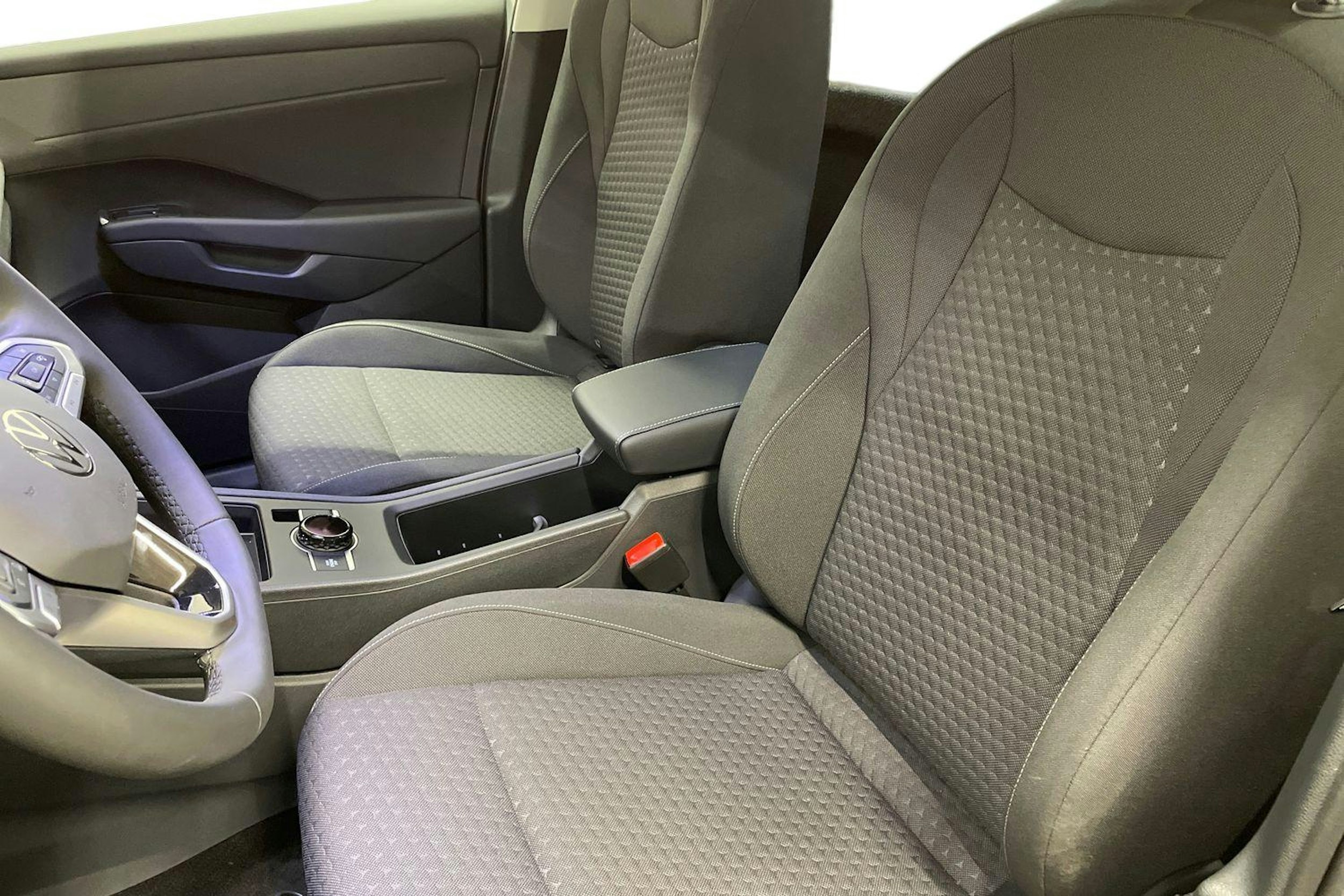 valkoinen Volkswagen T-Roc 2026 kuva 10.