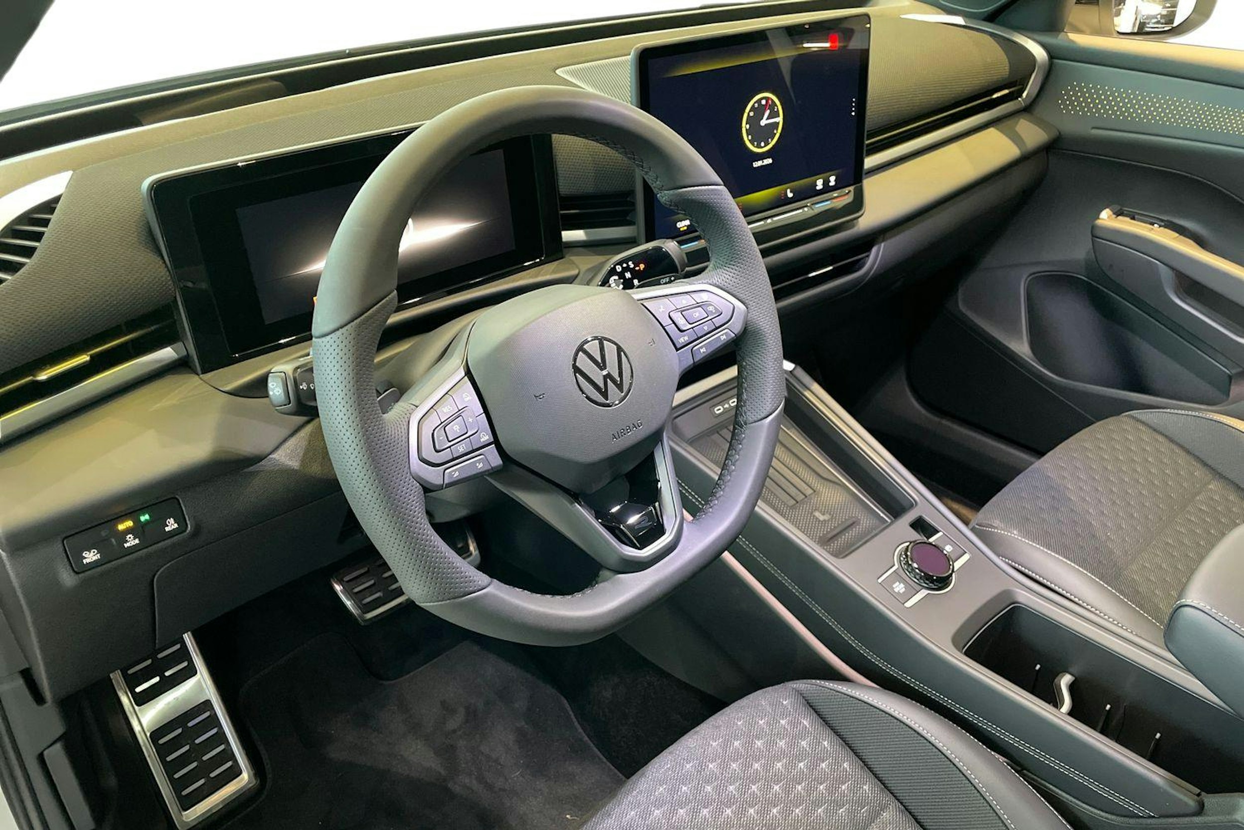 valkoinen Volkswagen T-Roc 2026 kuva 6.