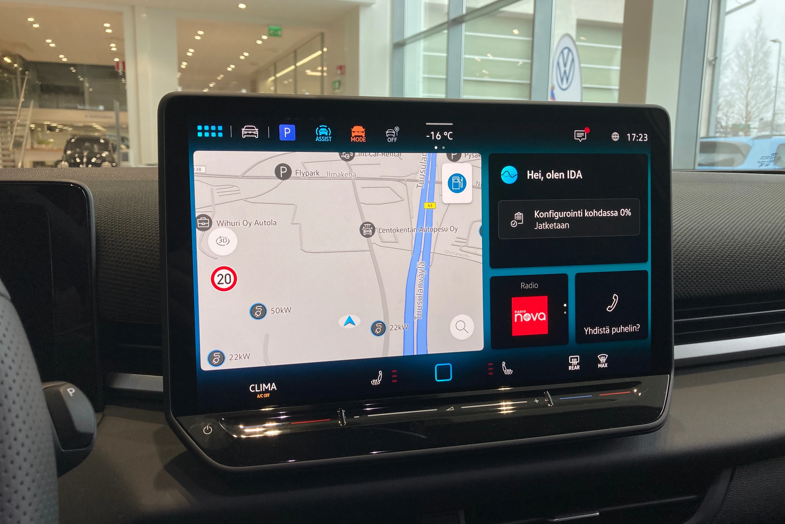 keltainen Volkswagen T-Roc 2026 kuva 15.