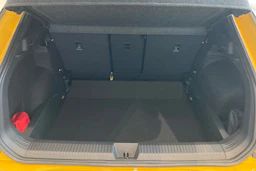 keltainen Volkswagen T-Roc 2026 kuva 19.