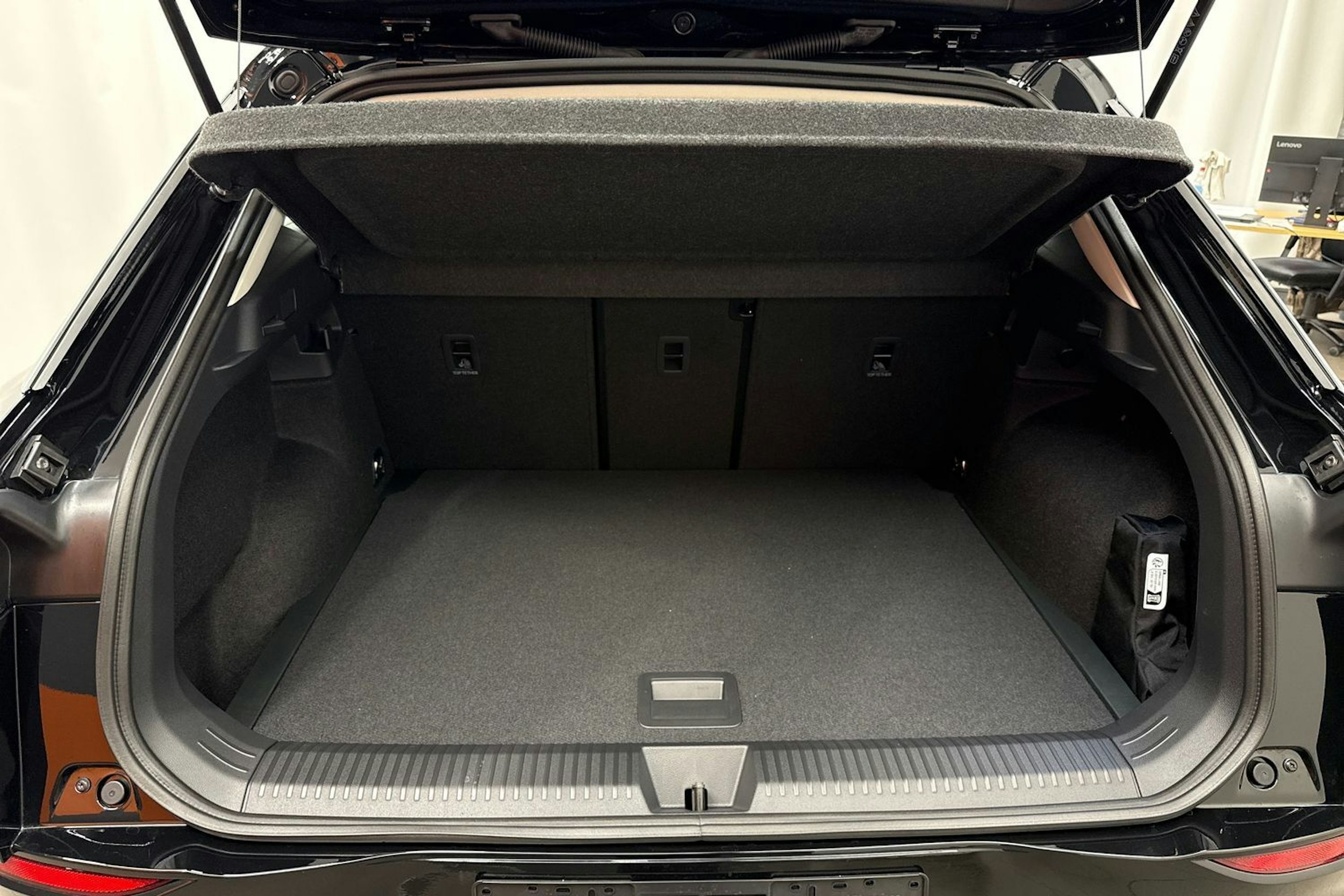 met. musta Volkswagen T-Roc 2026 kuva 10.