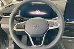 harmaa Volkswagen T-Roc 2026 kuva 12.