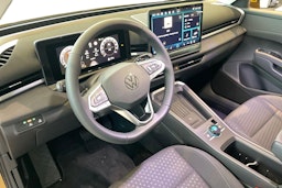 keltainen Volkswagen T-Roc 2026 kuva 6.