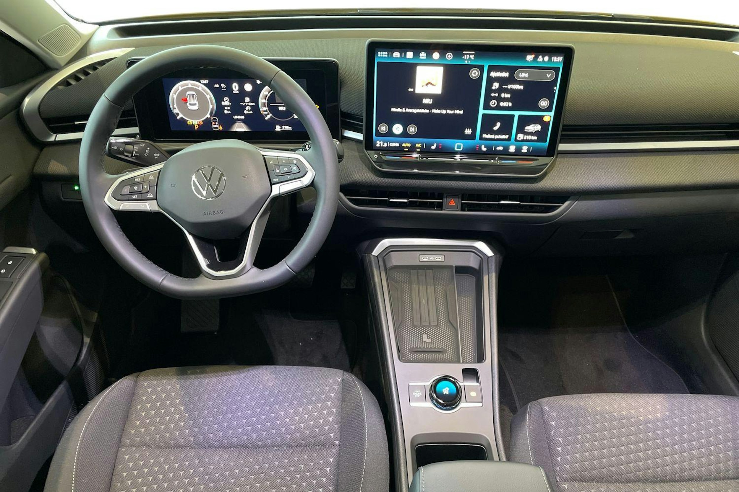 keltainen Volkswagen T-Roc 2026 kuva 7.