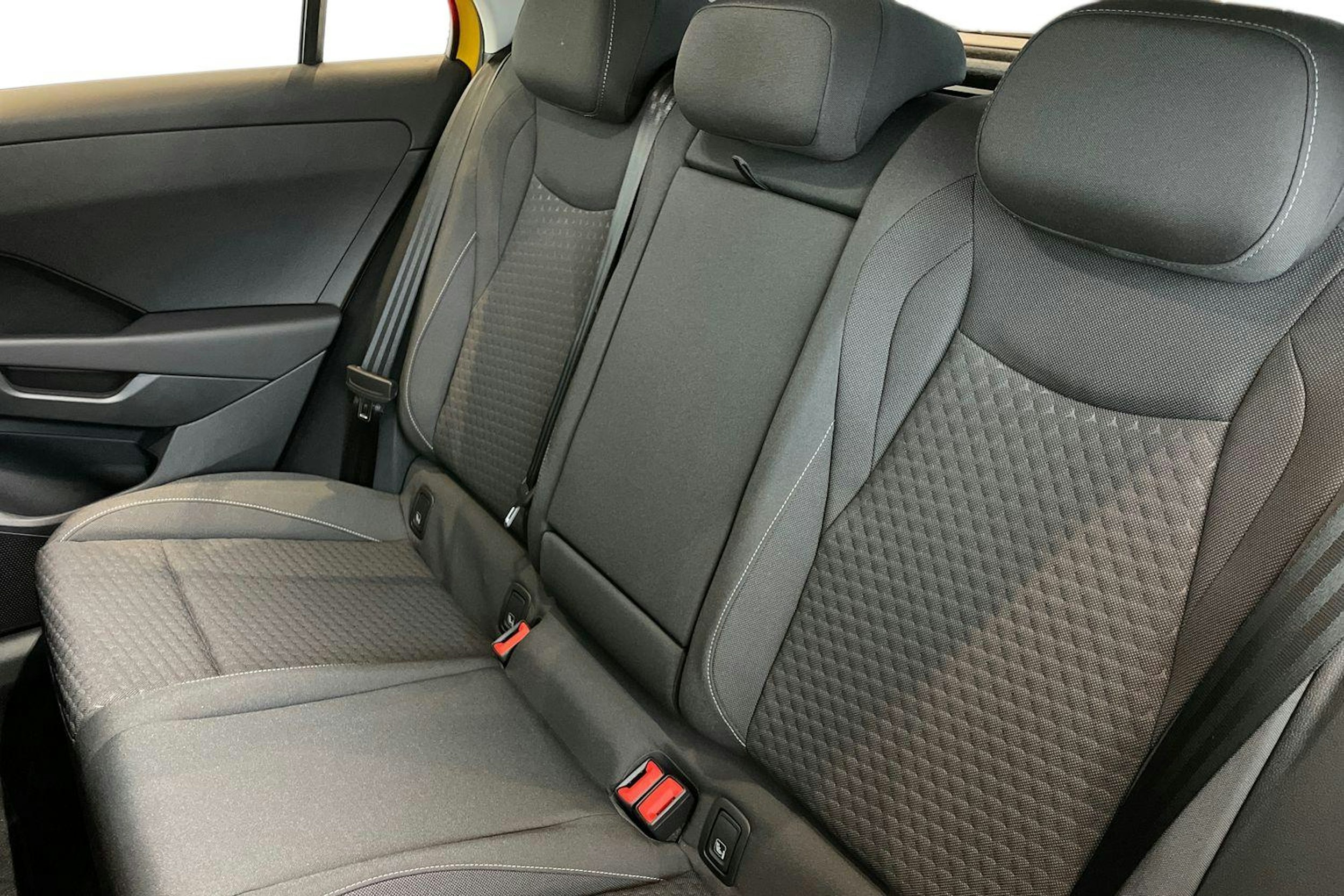 keltainen Volkswagen T-Roc 2026 kuva 8.