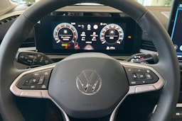 keltainen Volkswagen T-Roc 2026 kuva 12.