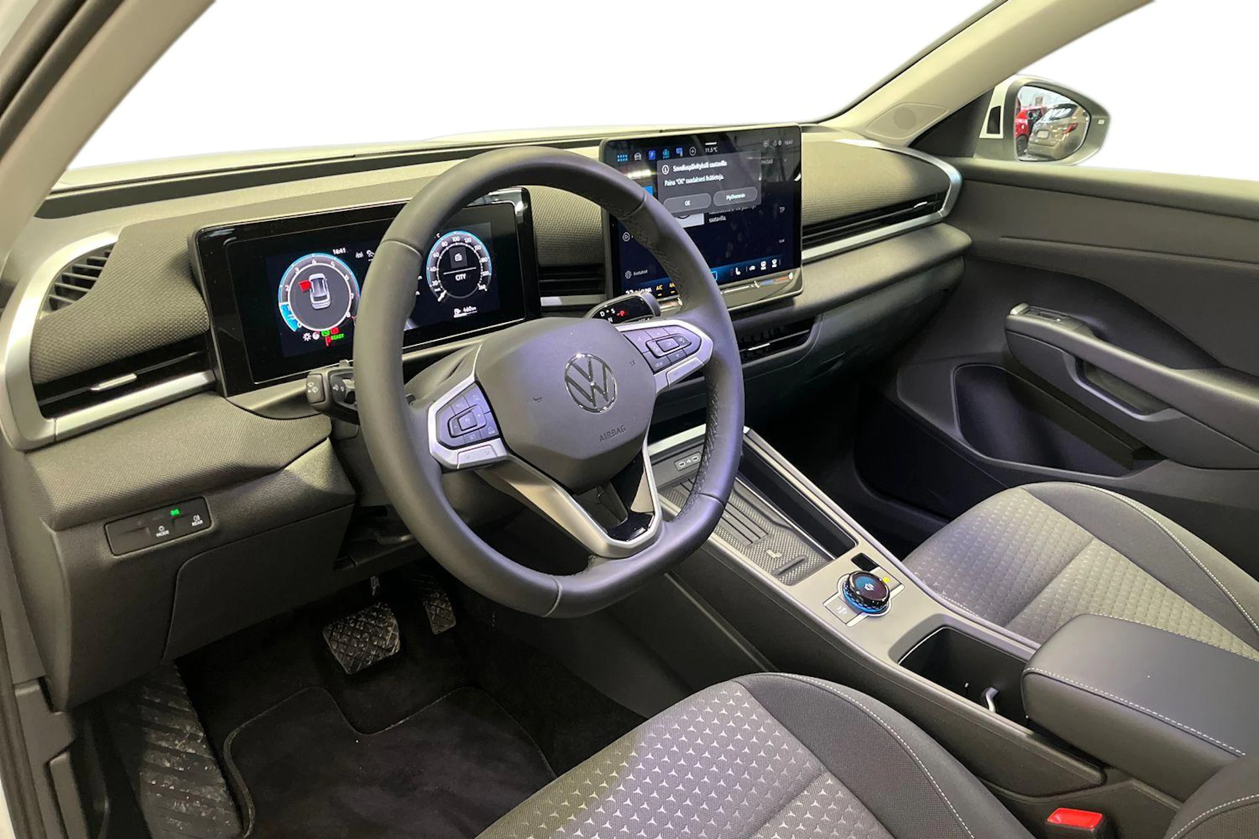 valkoinen Volkswagen T-Roc 2026 kuva 6.