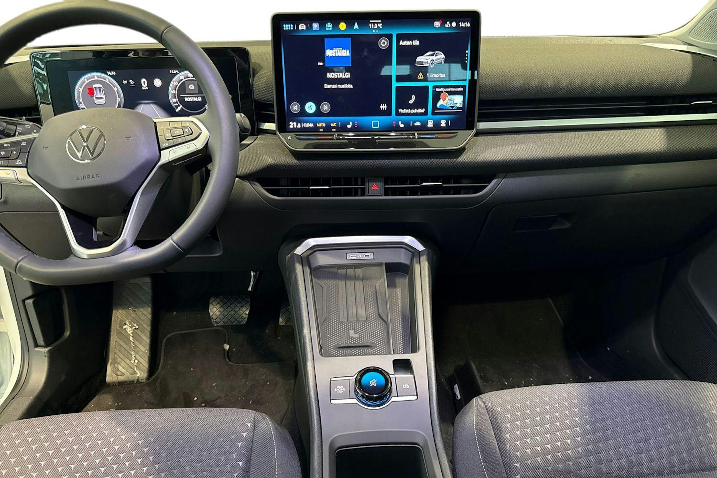 Valkoinen Volkswagen T-Roc 2026 kuva 7.