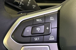 Valkoinen Volkswagen T-Roc 2026 kuva 15.