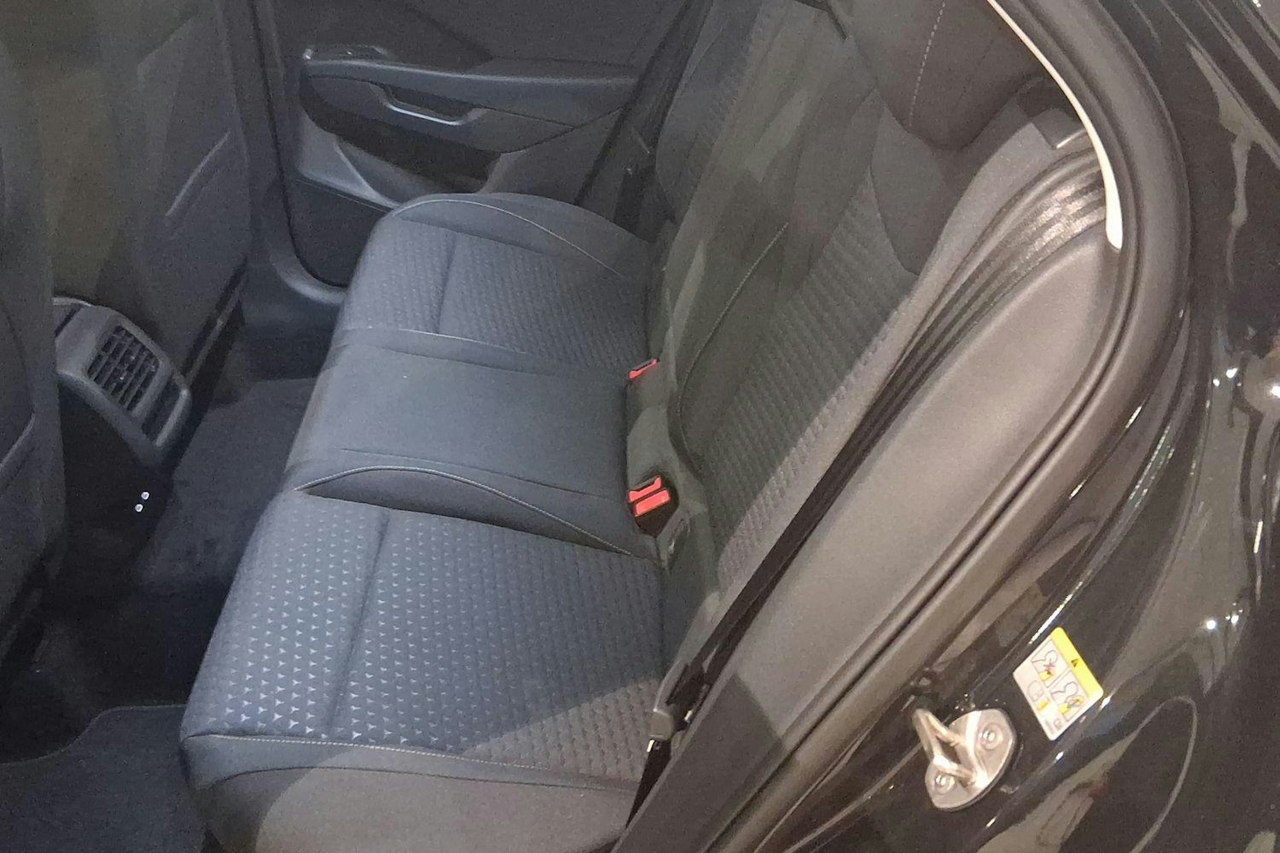 met. musta Volkswagen T-Roc 2026 kuva 8.