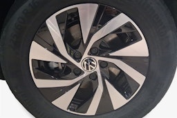 met. musta Volkswagen T-Roc 2026 kuva 9.