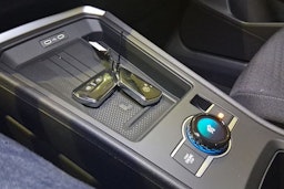 met. musta Volkswagen T-Roc 2026 kuva 14.