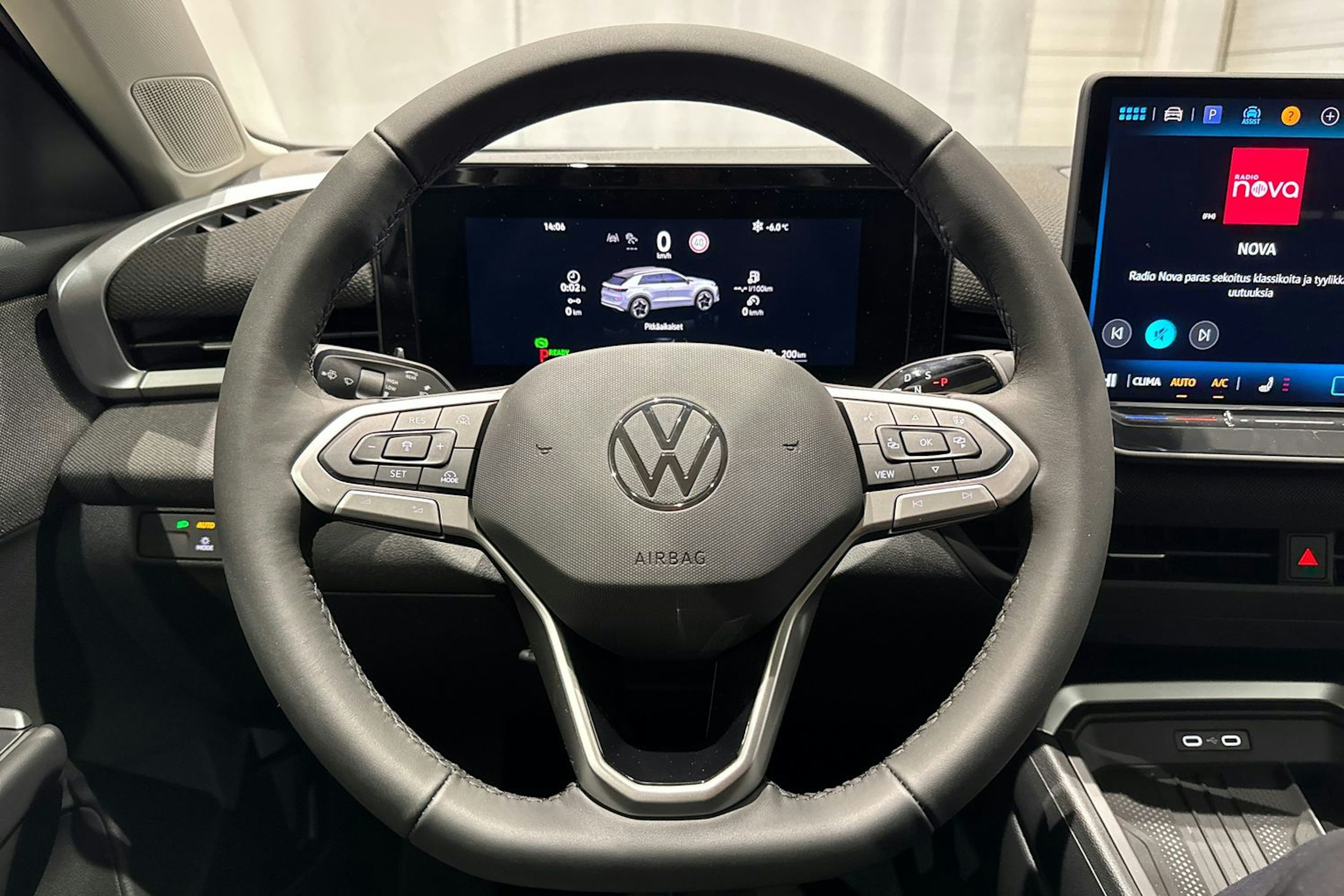 met. sininen Volkswagen T-Roc 2026 kuva 13.