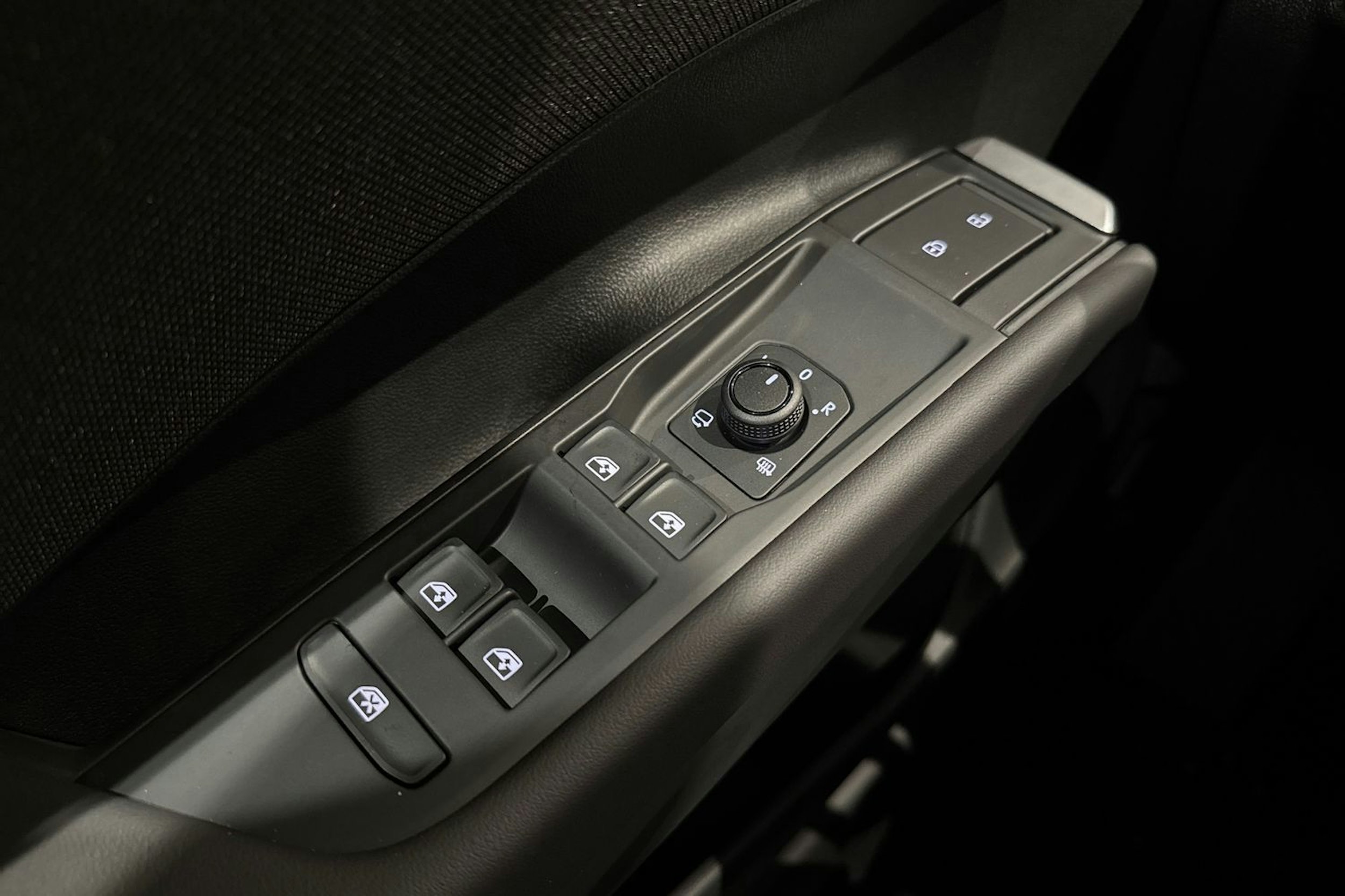 met. sininen Volkswagen T-Roc 2026 kuva 15.