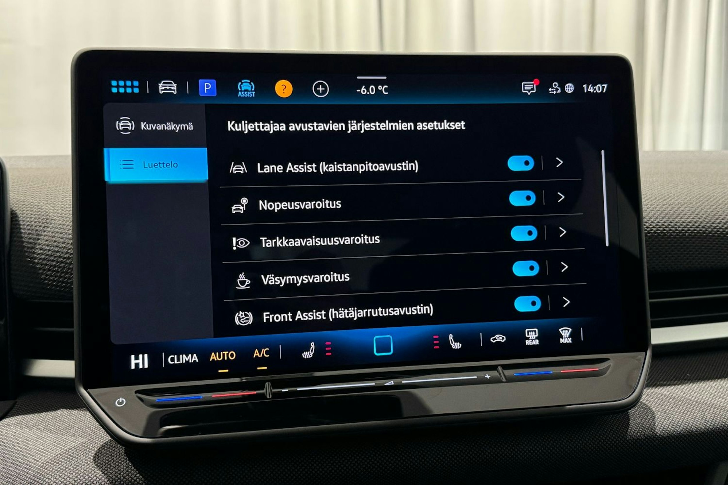 met. sininen Volkswagen T-Roc 2026 kuva 21.