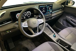 sininen Volkswagen T-Roc 2026 kuva 6.