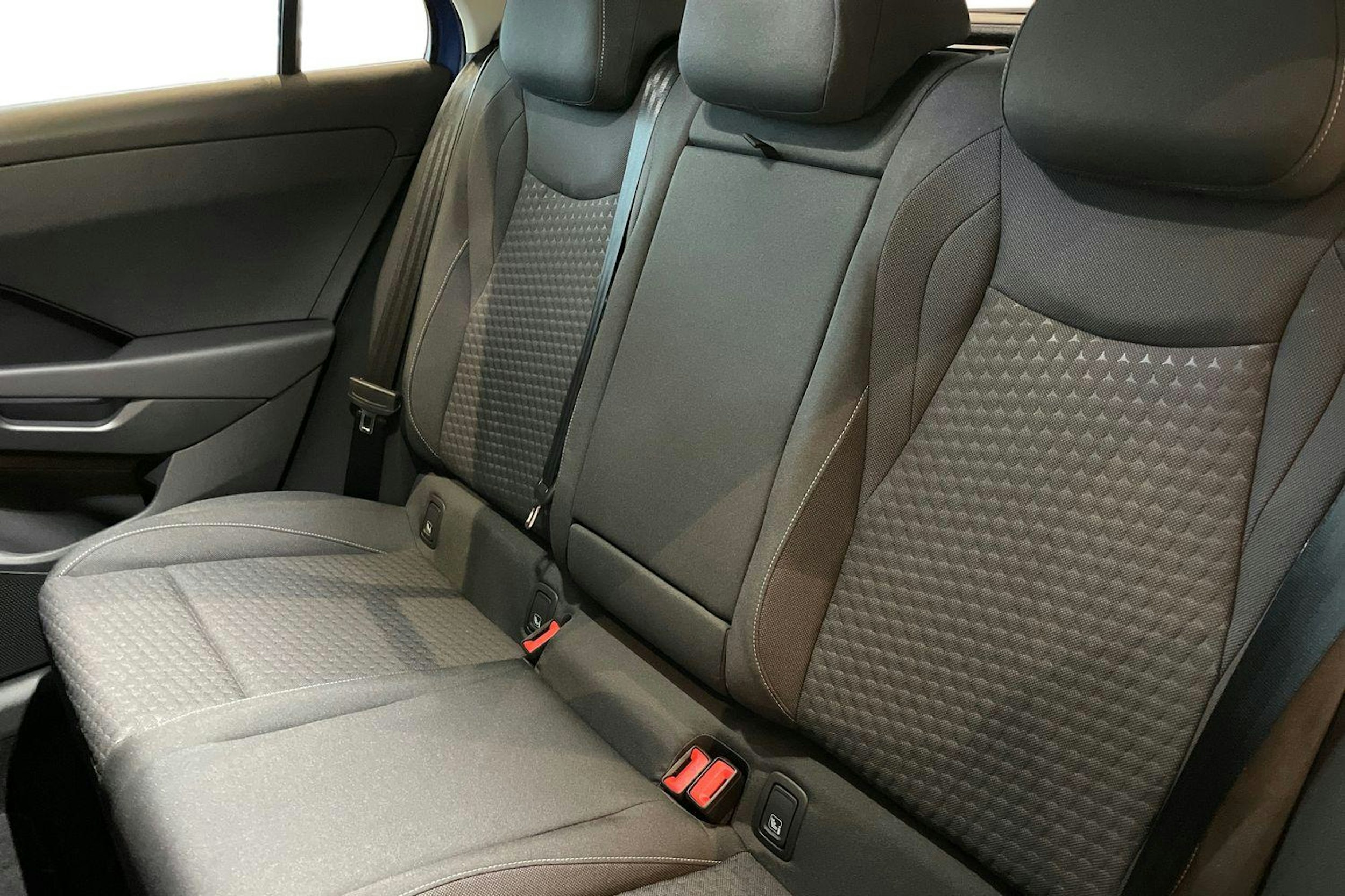 sininen Volkswagen T-Roc 2026 kuva 8.