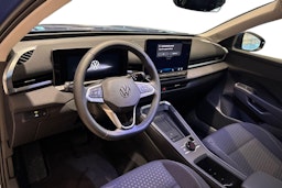 sininen Volkswagen T-Roc 2026 kuva 6.