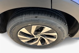 sininen Volkswagen T-Roc 2026 kuva 9.