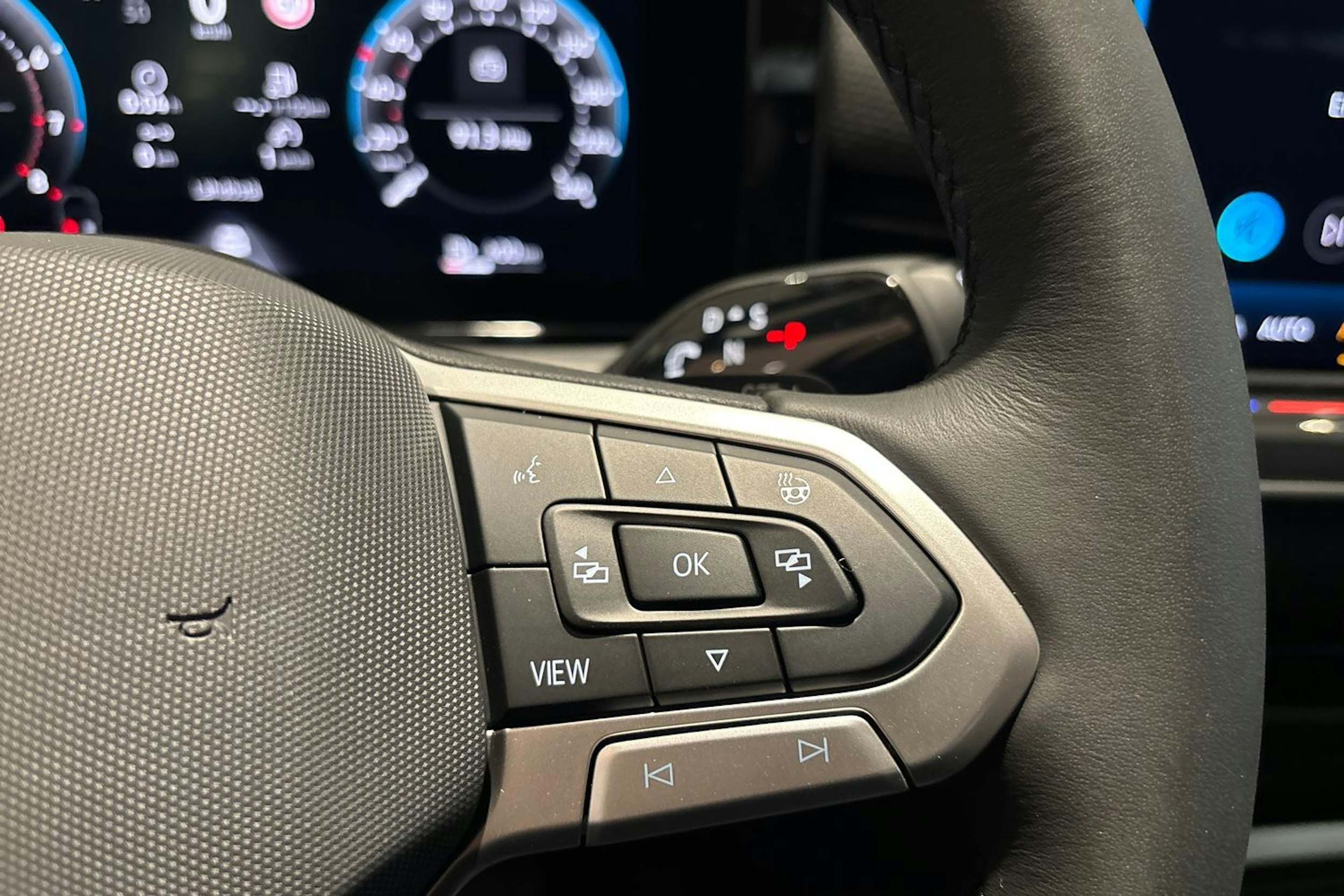 sininen Volkswagen T-Roc 2026 kuva 13.