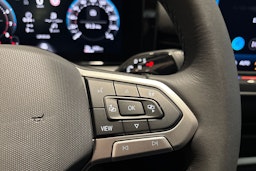 sininen Volkswagen T-Roc 2026 kuva 13.