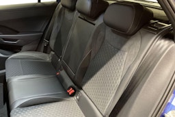 sininen Volkswagen T-Roc 2026 kuva 10.