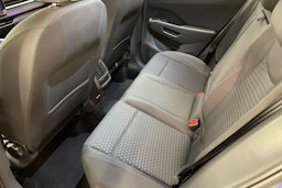 sininen Volkswagen T-Roc 2026 kuva 8.