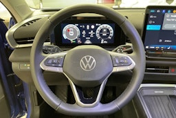 sininen Volkswagen T-Roc 2026 kuva 11.