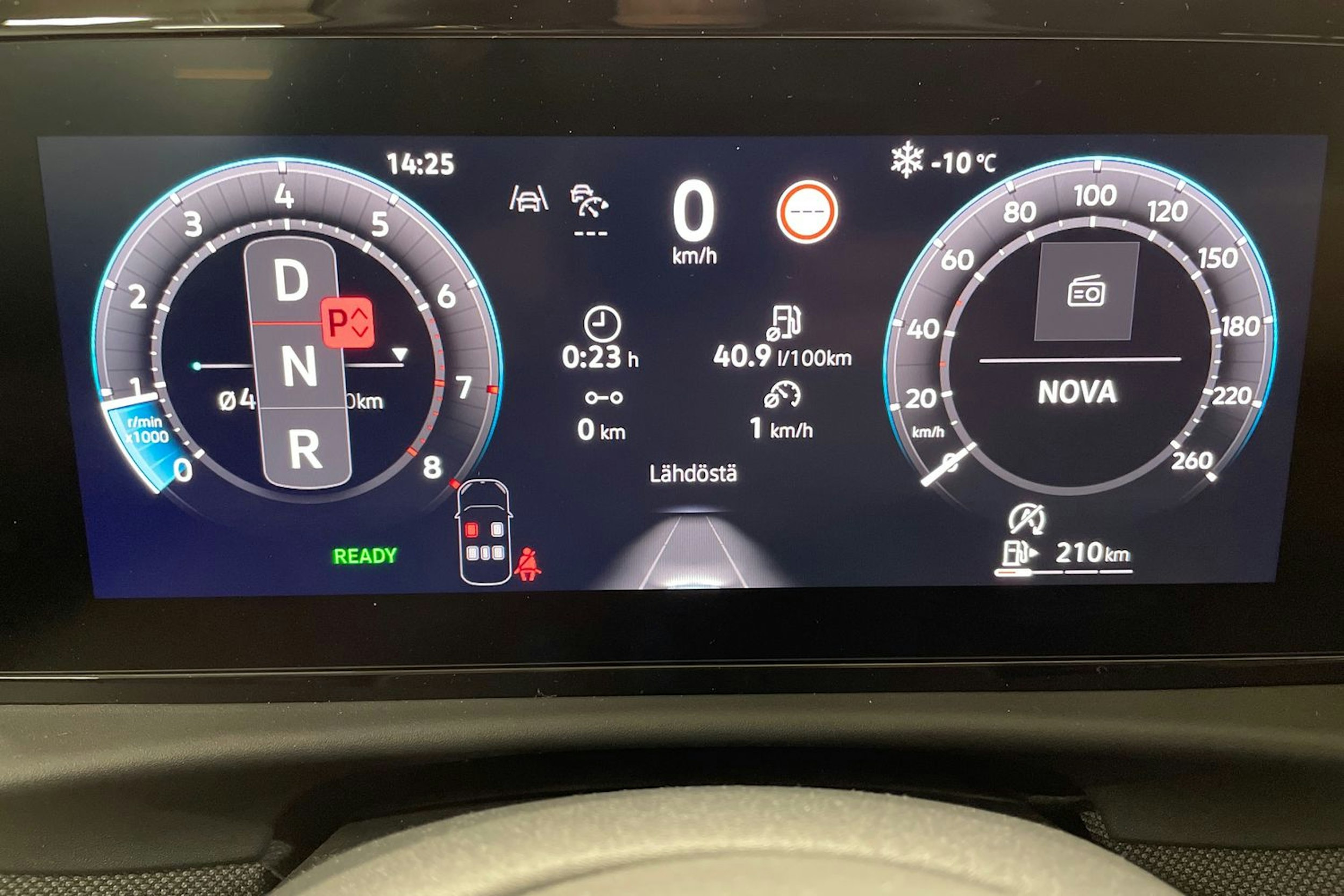 sininen Volkswagen T-Roc 2026 kuva 12.