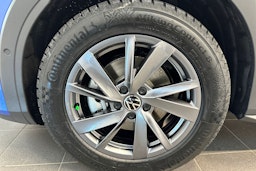 sininen Volkswagen T-Roc 2026 kuva 10.