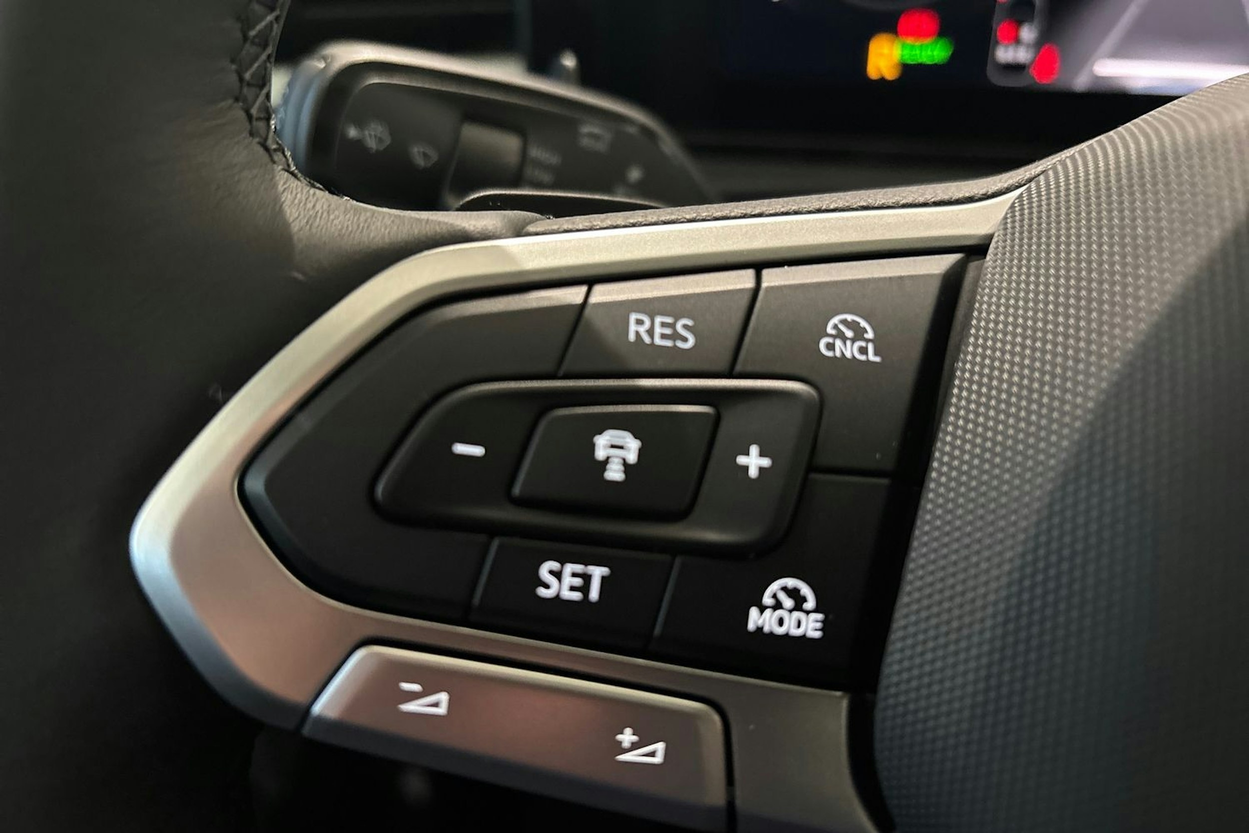 sininen Volkswagen T-Roc 2026 kuva 14.