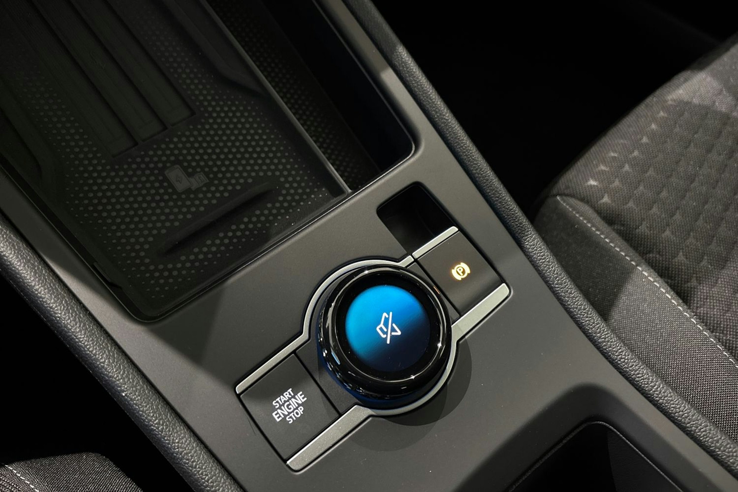 sininen Volkswagen T-Roc 2026 kuva 15.